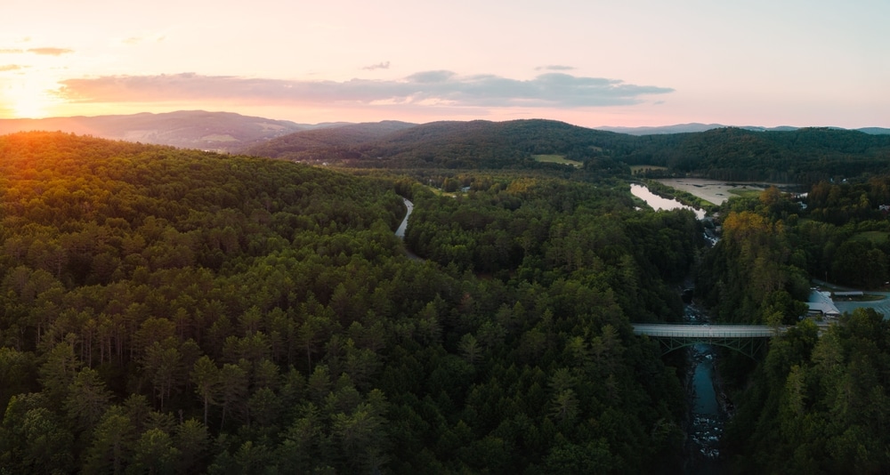 Overview of the Quechee Gorge, one of the top things to do in Quechee, Vermont